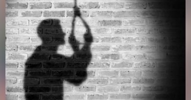 मामी और भांजे एक ही रस्सी से लटकर दे दी जान